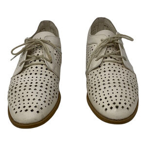 Divided off white leather lattice shoes size 39